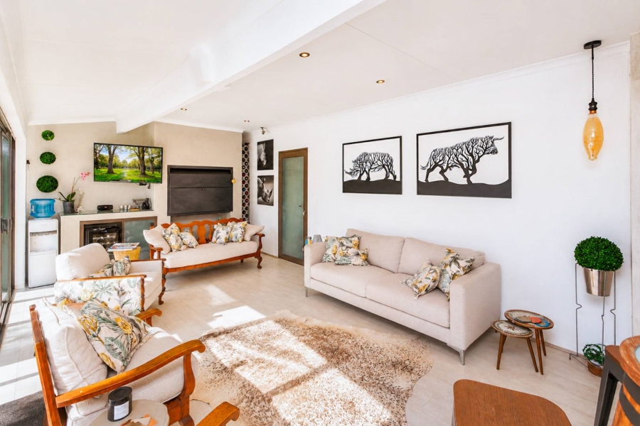 4 Bedroom Property for Sale in Melodie North West
